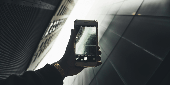 phone_taking_photo
